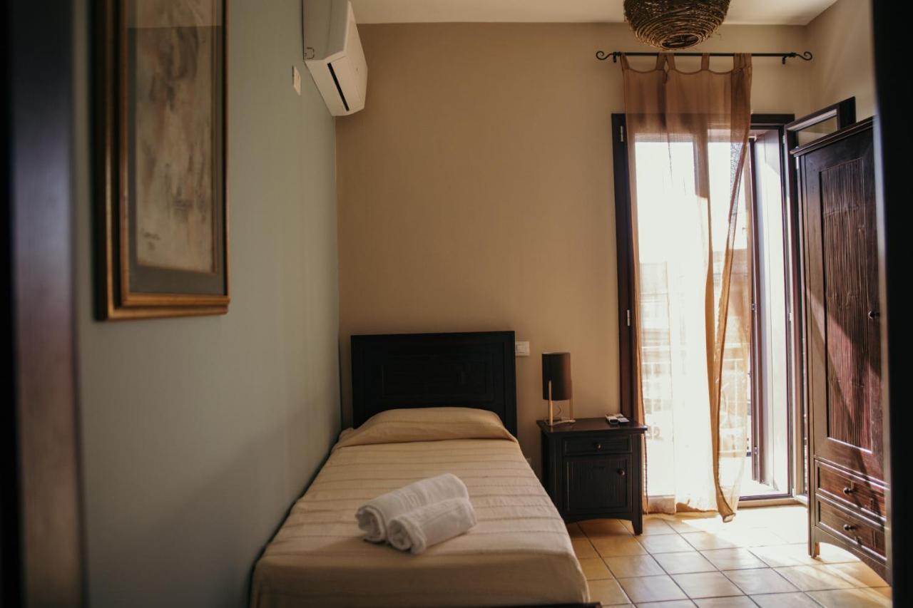 Bed and Breakfast Le Antiche Colonne Cinquefrondi Екстер'єр фото