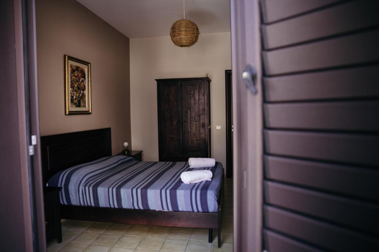 Bed and Breakfast Le Antiche Colonne Cinquefrondi Екстер'єр фото